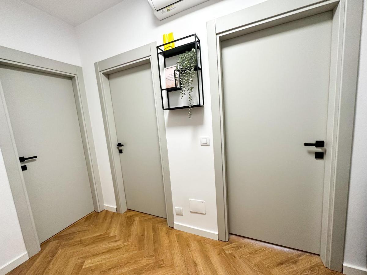 Studio 21 Bucureşti Ngoại thất bức ảnh